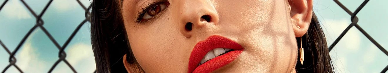 sitebanner lipstick desktop 27 10