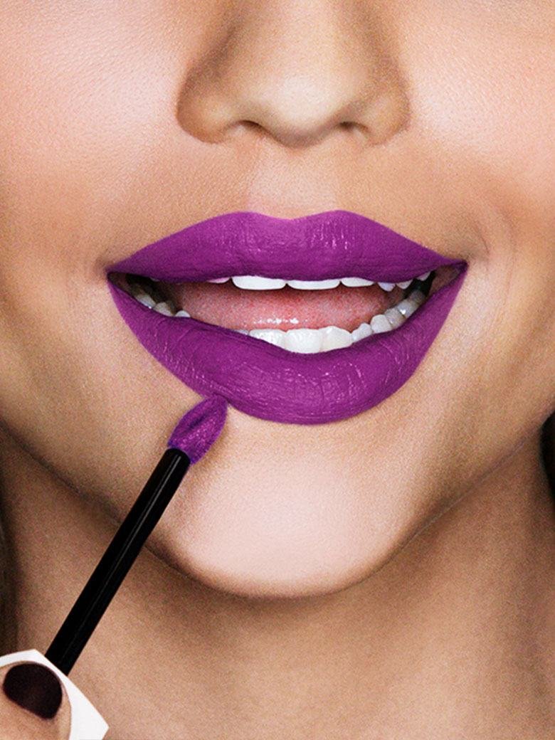 maybelline-lipsticksuperstay-matte-steybystep-step3-3x4