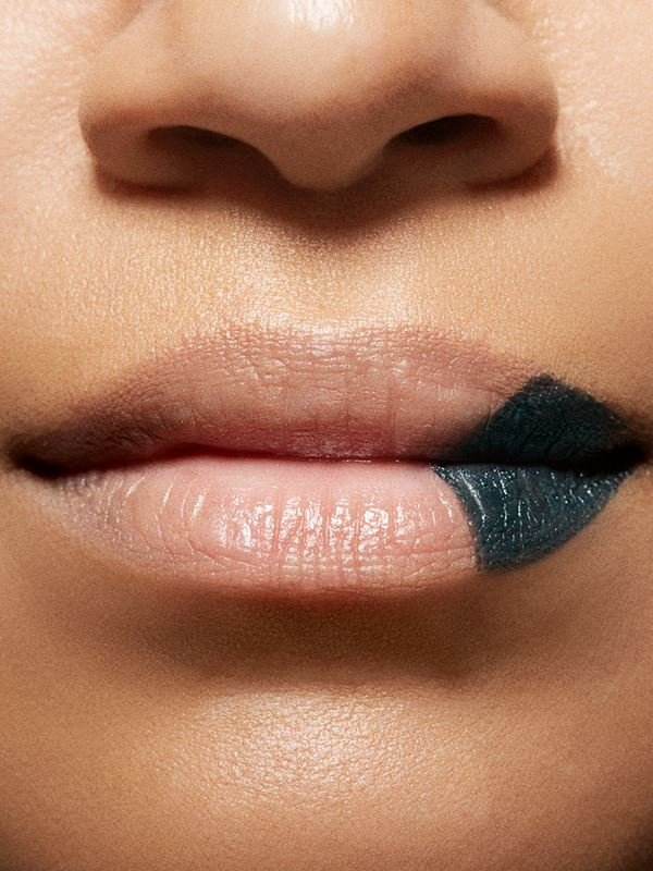 maybelline-tip-tutorial-halloween-rainbow-lip-look-step-1-3x4