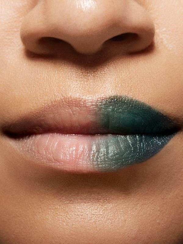 maybelline-tip-tutorial-halloween-rainbow-lip-look-step-2-3x4