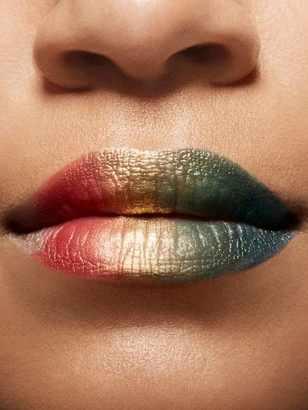 maybelline-tip-tutorial-halloween-rainbow-lip-look-step-4-3x4
