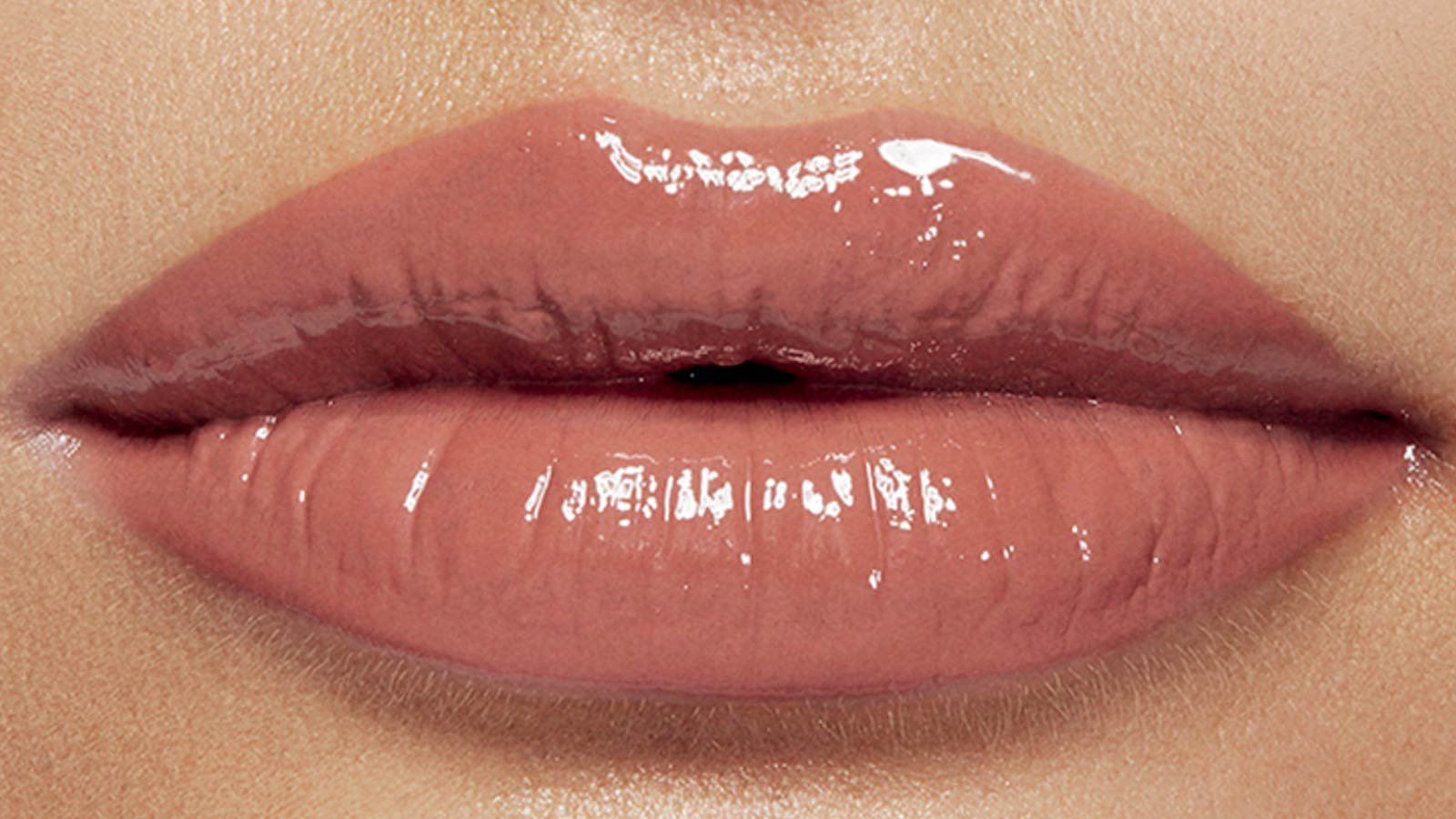 Lifter Gloss makeup with hyaluronic acid Maybelline Master