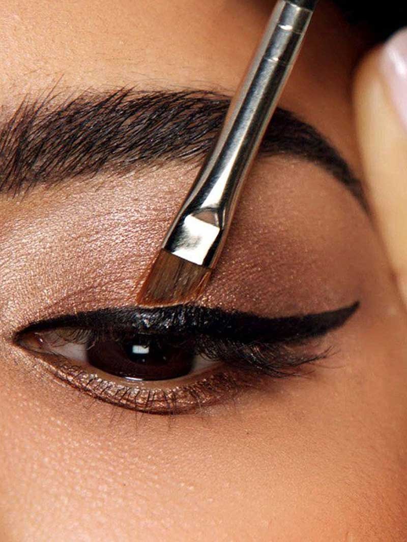 maybelline eyeliner tips clean line hack fullwidth 800x1067 3